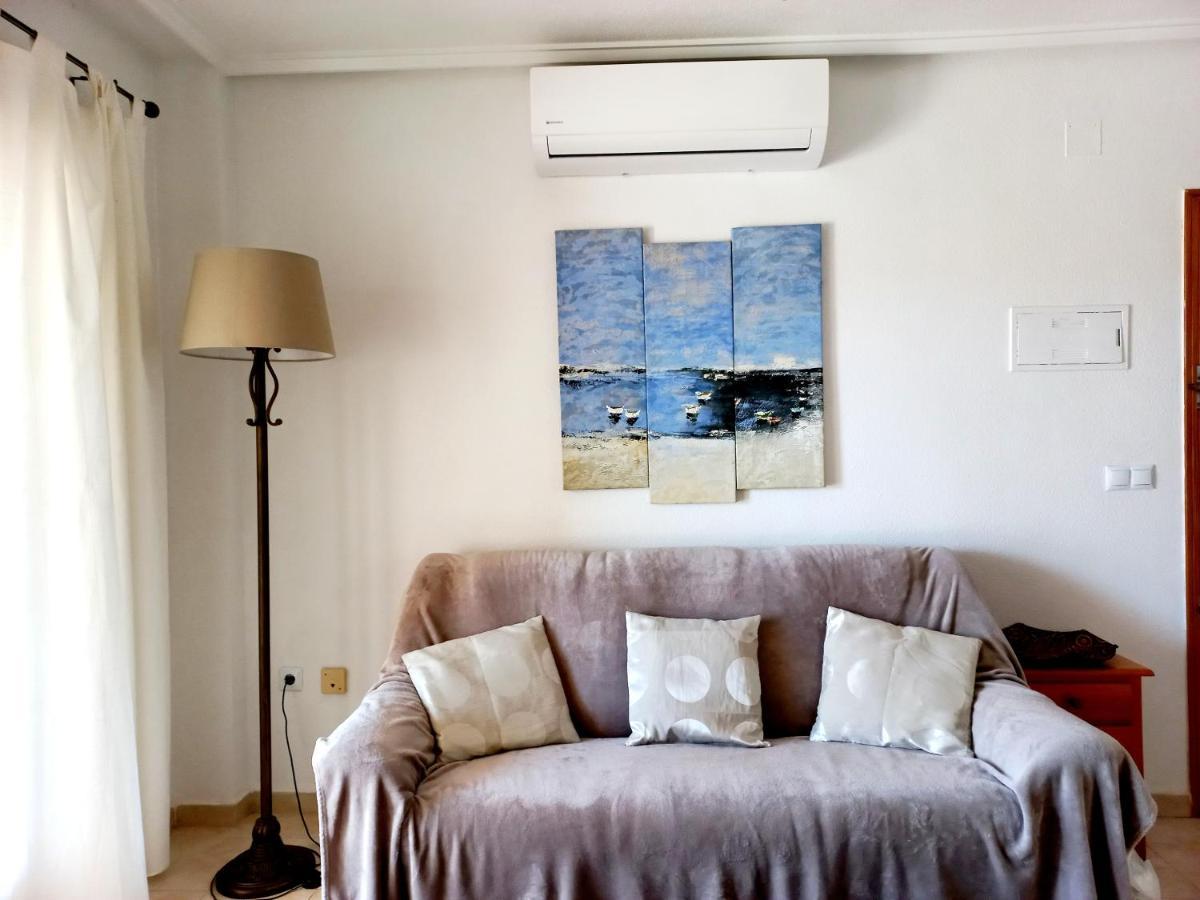 Ground Floor Apartment - Opposite Pool C Оріуела Екстер'єр фото